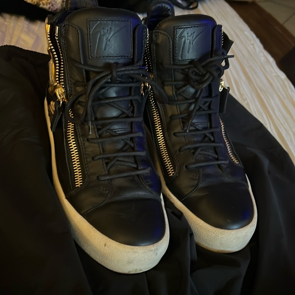 Used Giuseppe sneakers